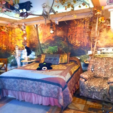 Bear Cove Inn Сент Игнас Екстериор снимка