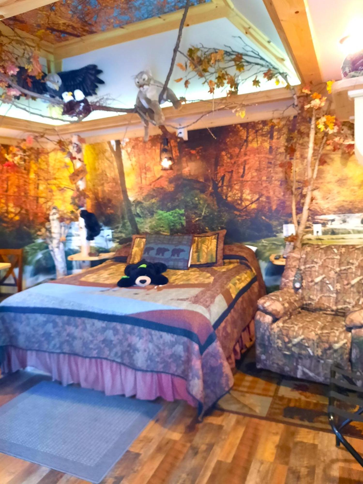 Bear Cove Inn Сент Игнас Екстериор снимка