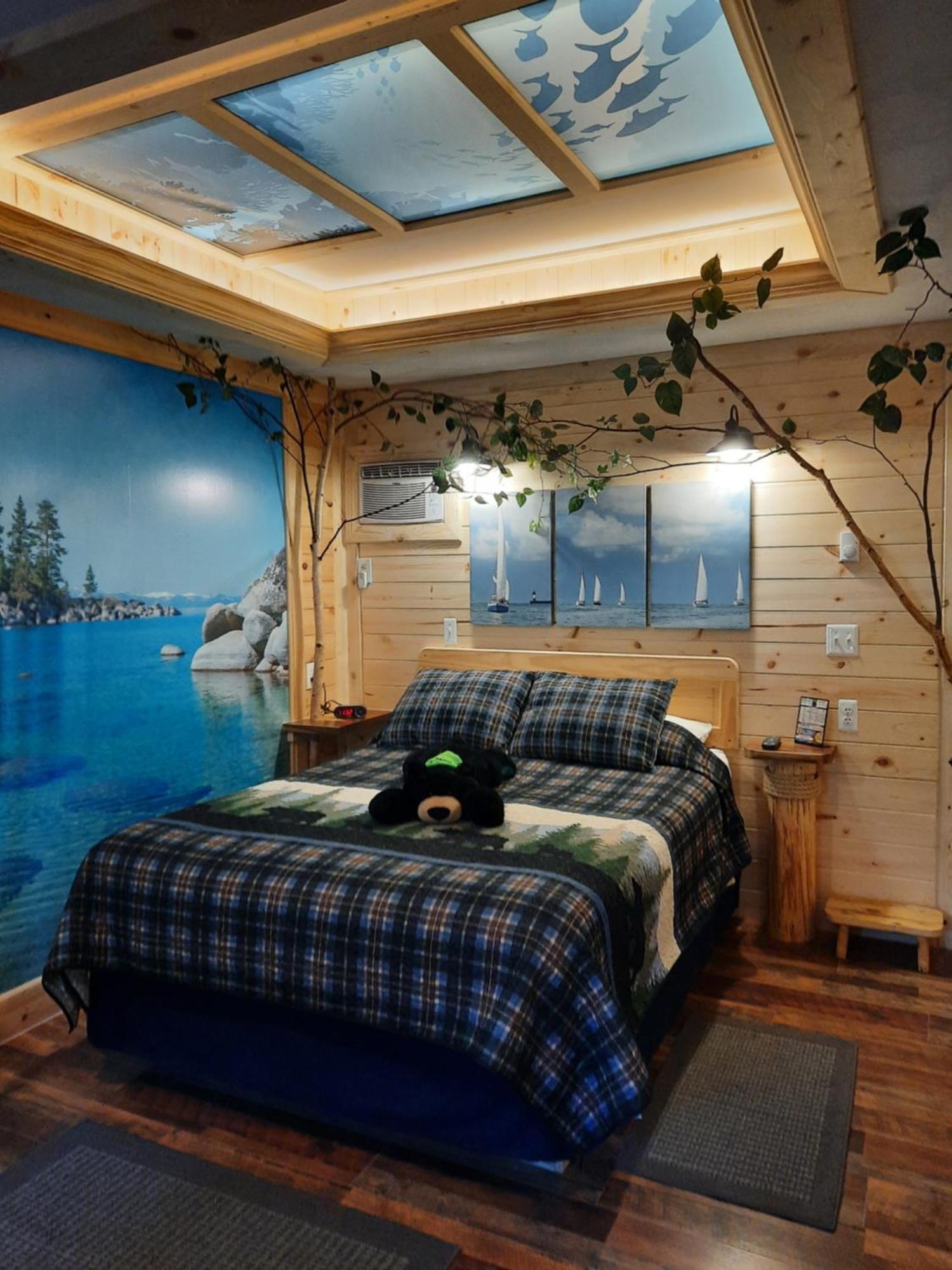 Bear Cove Inn Сент Игнас Екстериор снимка