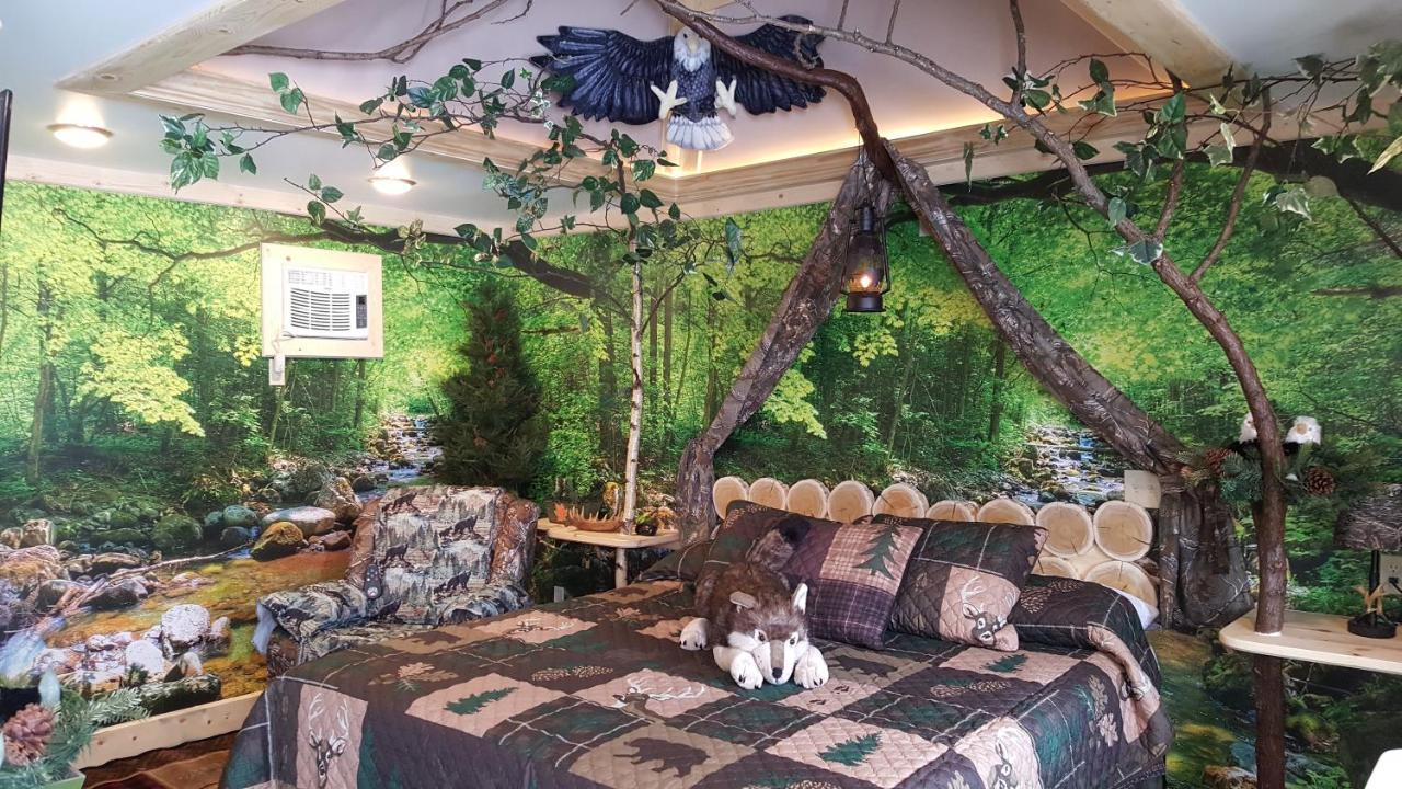 Bear Cove Inn Сент Игнас Екстериор снимка