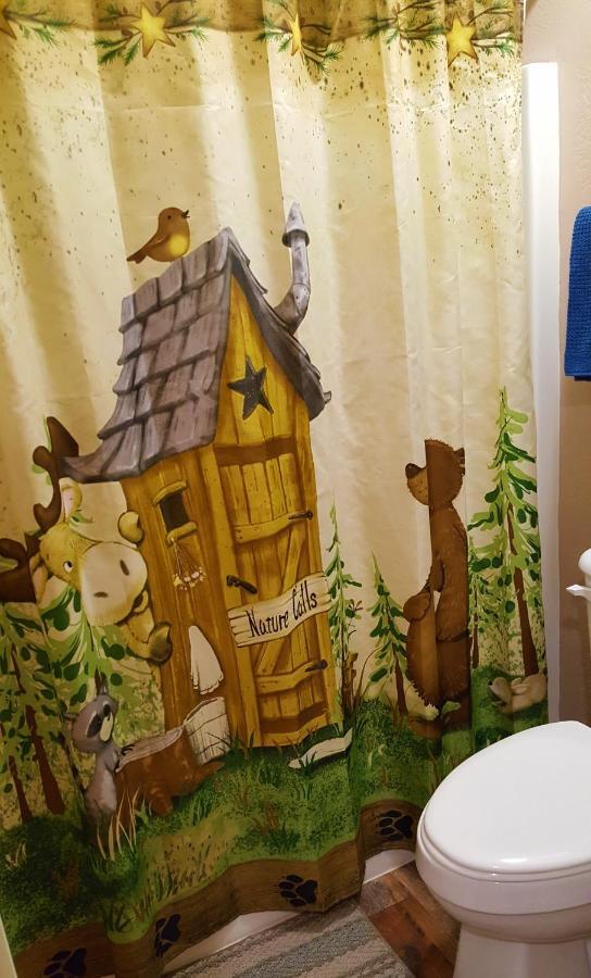 Bear Cove Inn Сент Игнас Екстериор снимка