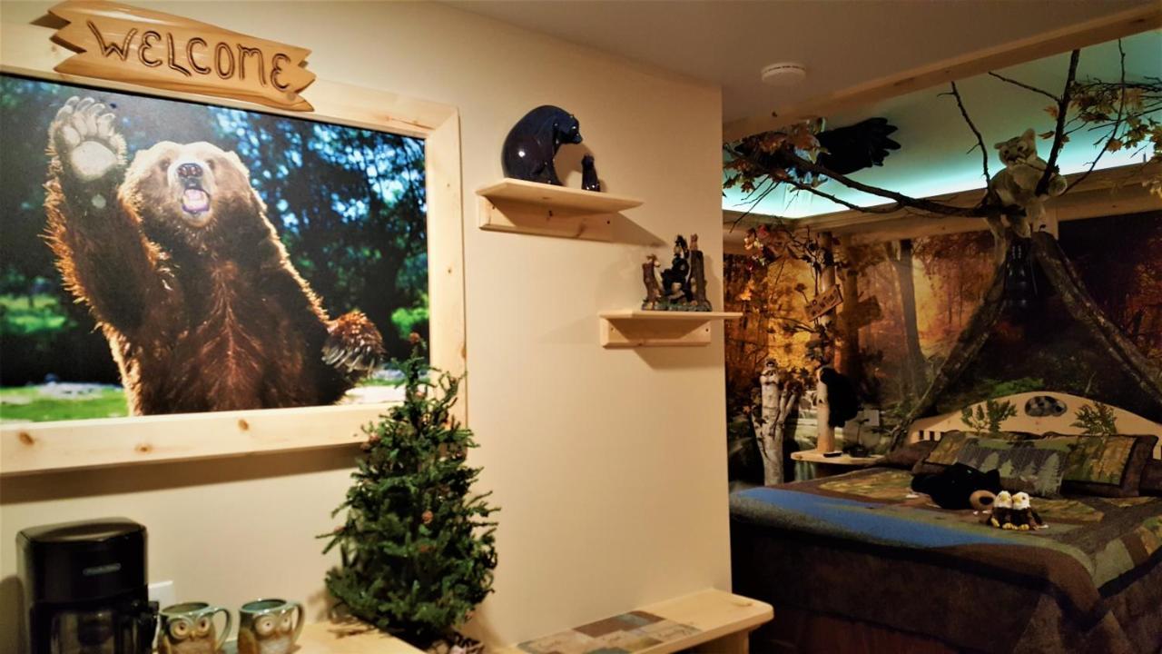 Bear Cove Inn Сент Игнас Екстериор снимка